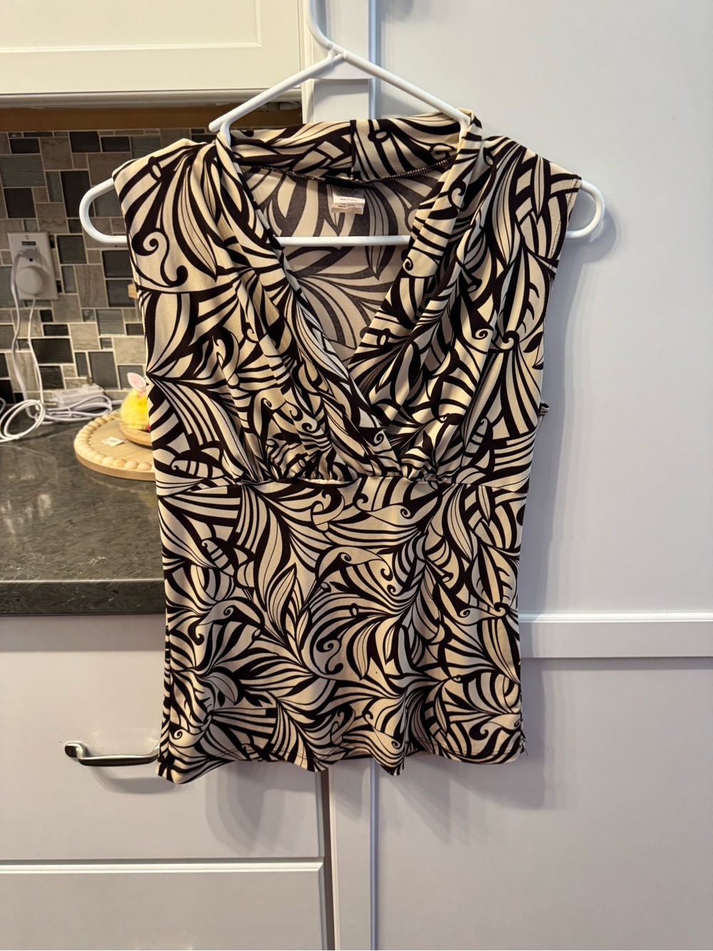 Sleeveless Black & Cream Surplice V-Neck Women's Top